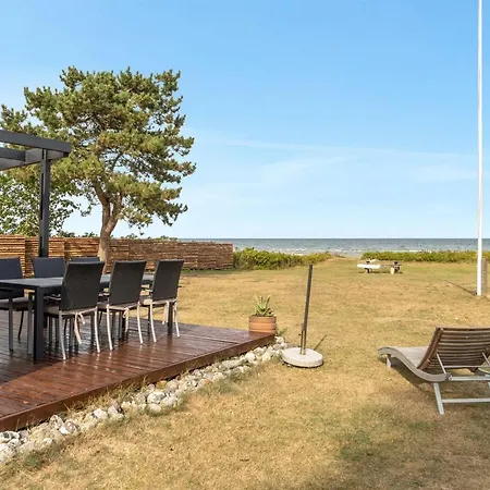 Sigurd - 20m From The Sea By Interhome Nyaraló